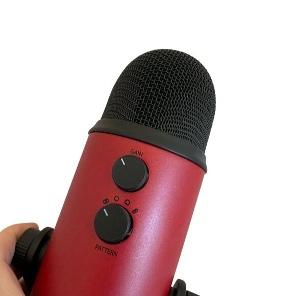 Blue Yeti Logitech Red USB Microphone Quality Recording Personal Studio NIB New - Picture 12 of 13